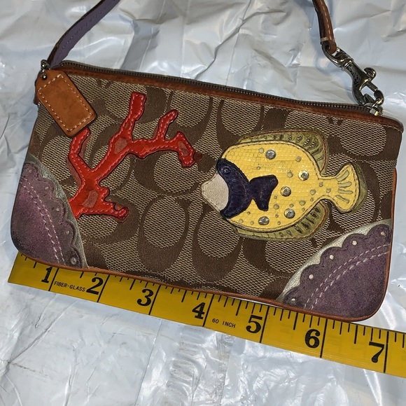 Vintage Limited Edition Coach Fish and Coral Wristlet - Picture 7 of 10